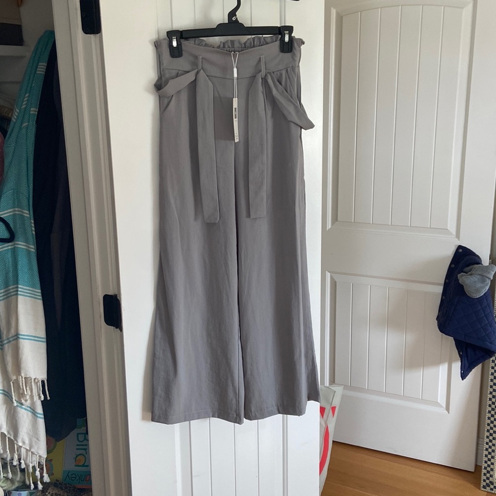 Loose elastic waist pant